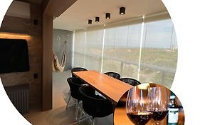 Apartamento moderno vista mar